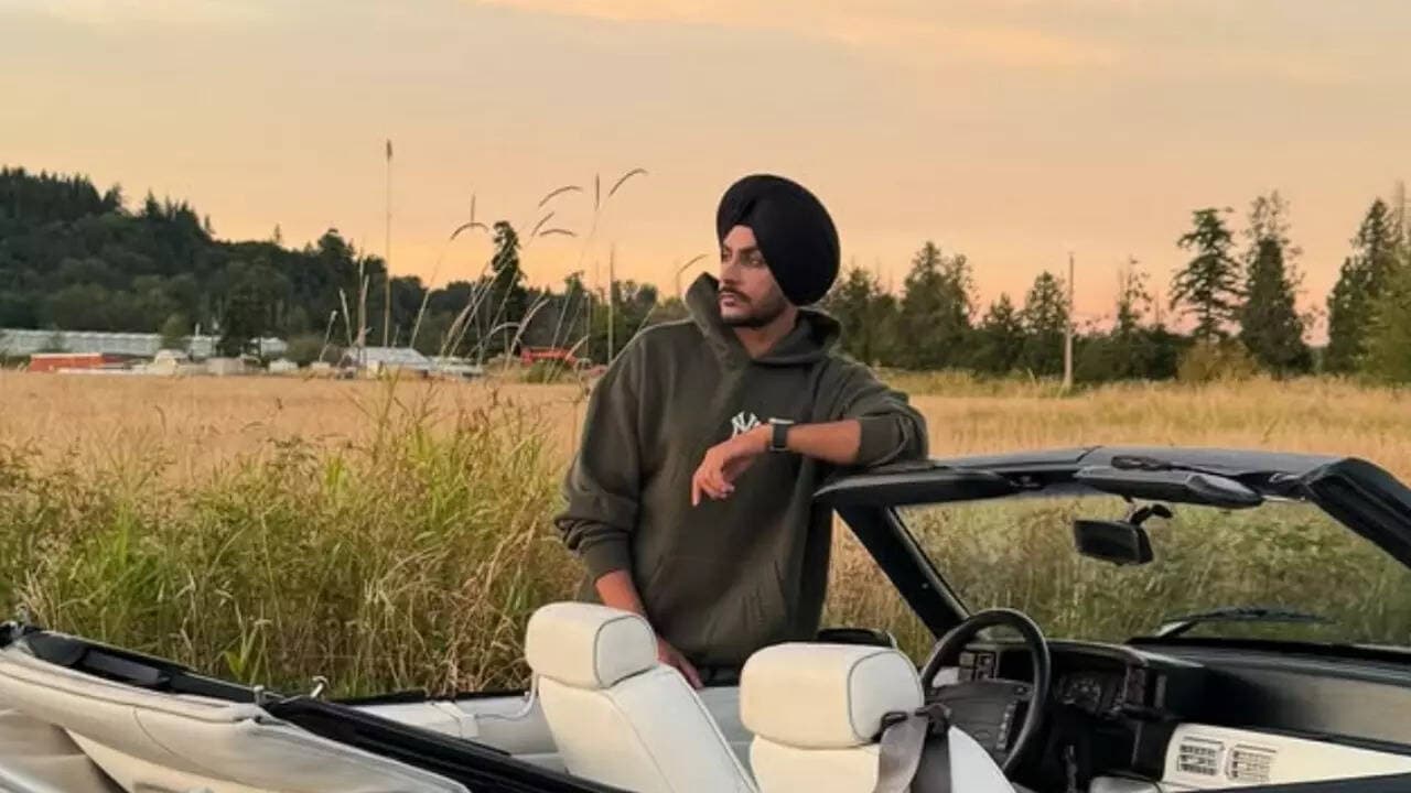 Punjabi singer Rajvir Jawanda passes away after a road accident