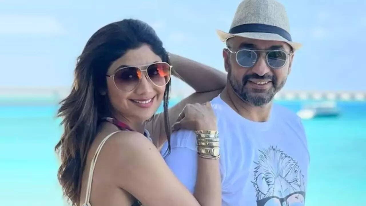 'First deposit Rs 60 crore': Bombay HC tells Shilpa Shetty, Raj Kundra for abroad travel