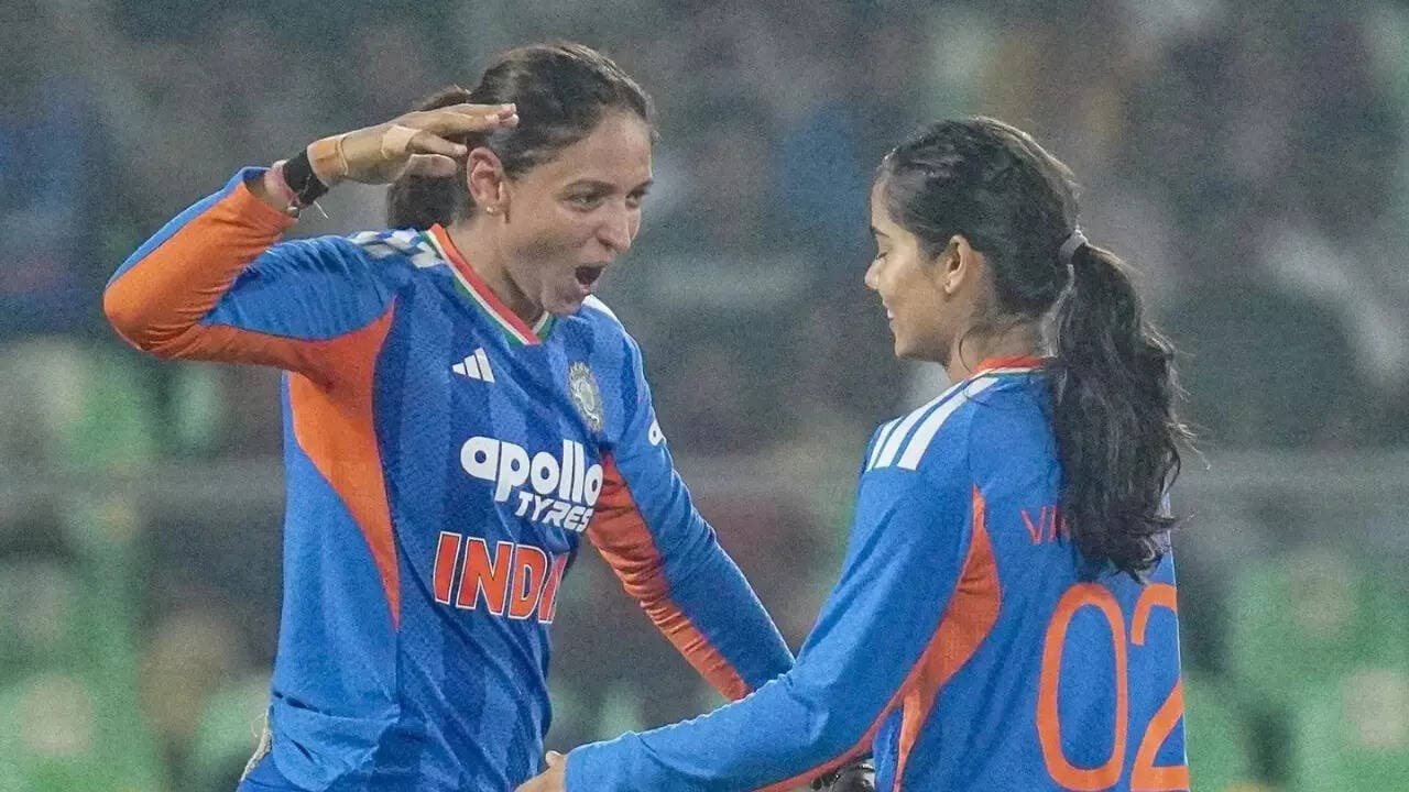 India seal T20I series 5-0; Harmanpreet, Arundhati lift hosts past Sri Lanka